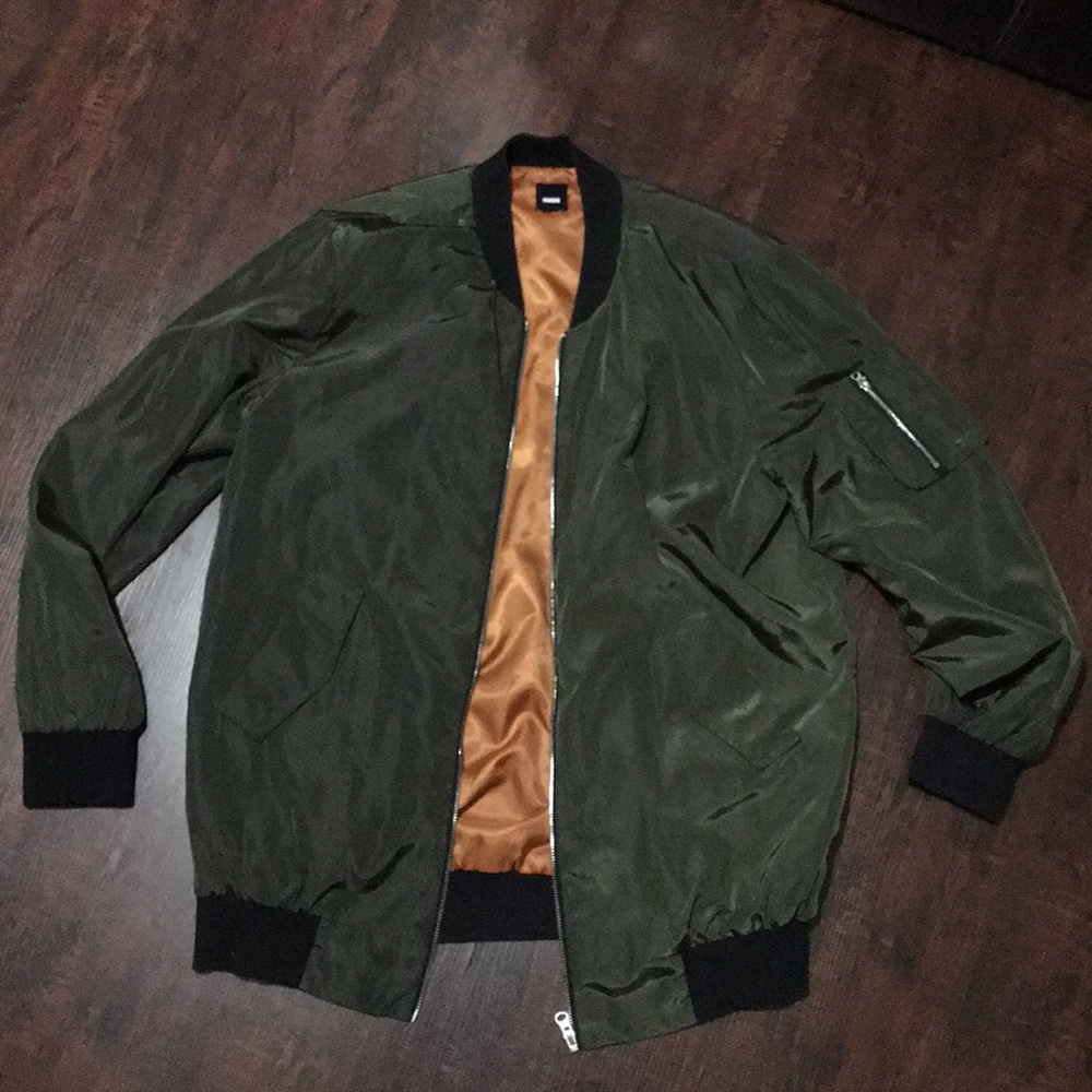 ❤️Nude long bomber jacket ❤️